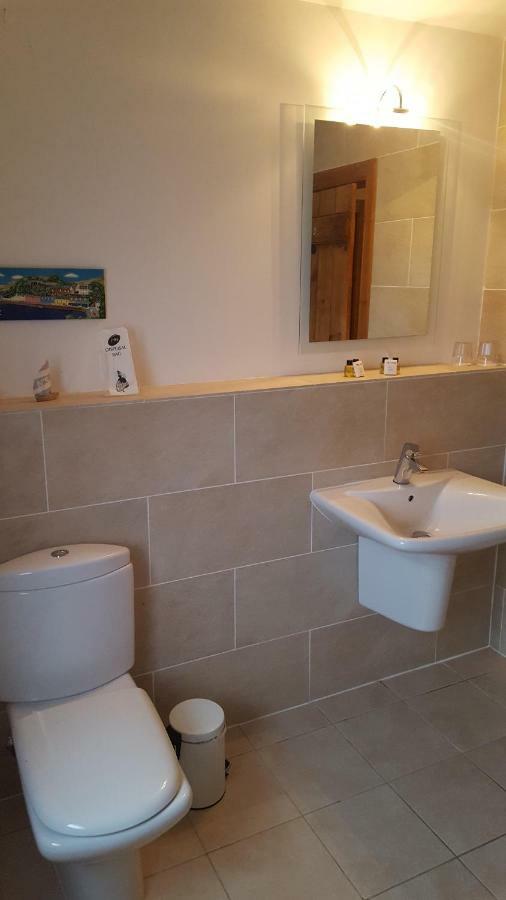 Bed and Breakfast Breton House Portree Esterno foto