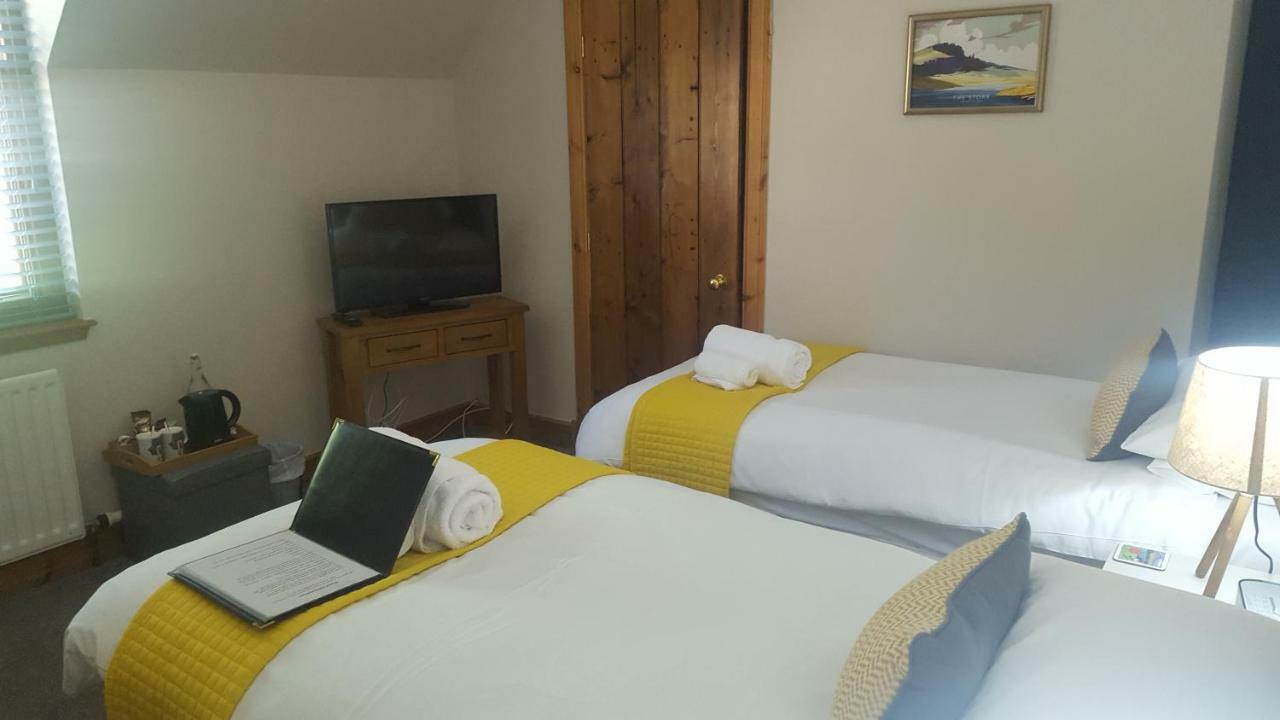 Bed and Breakfast Breton House Portree Esterno foto