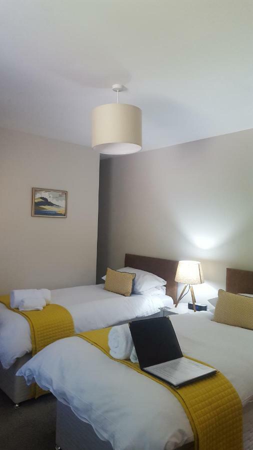 Bed and Breakfast Breton House Portree Esterno foto